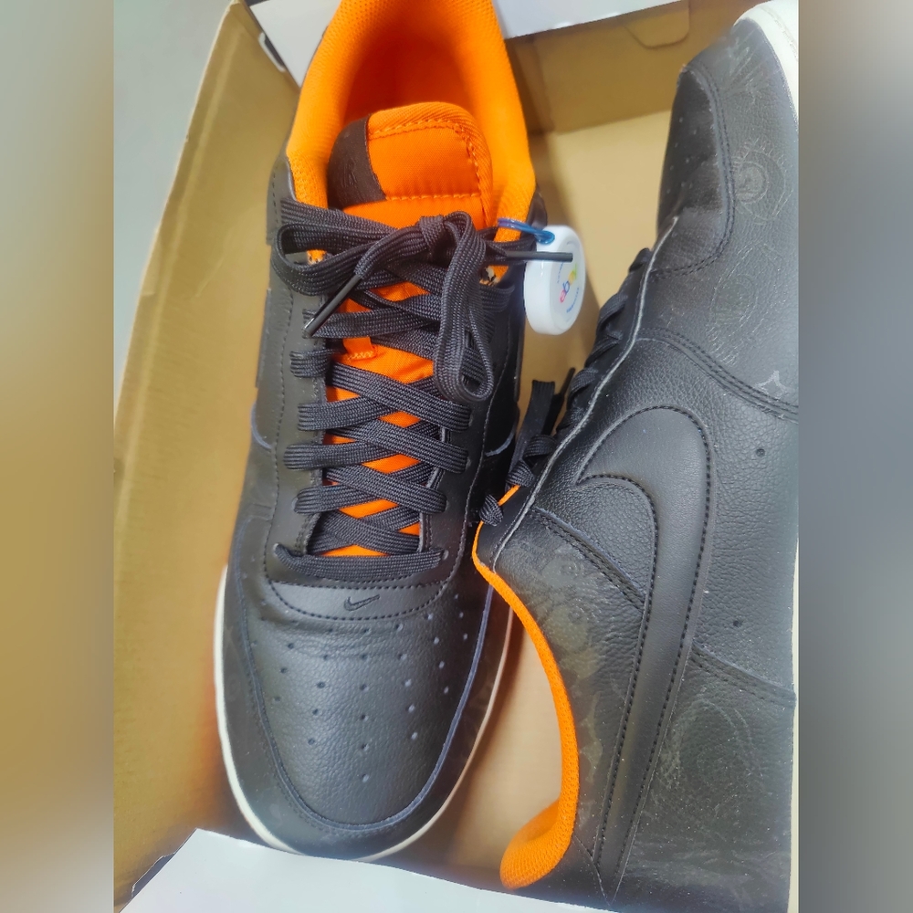 Men's shoes